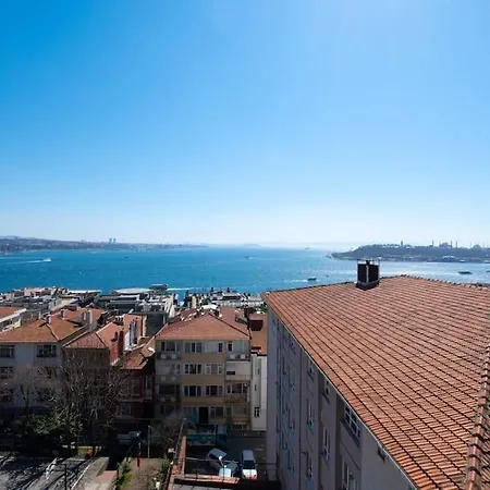 Bosphorus View In Superior Flat דירה איסטמבול